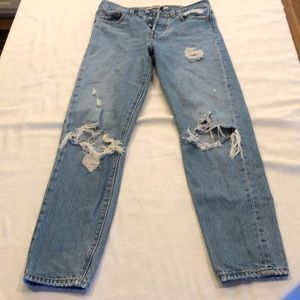 Levi’s wedgie button fly distressed jeans